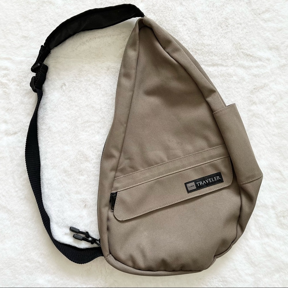 L.L. BEAN CROSSBODY TRAVELER BAG Hiking Outdoors Travel Storage Camping